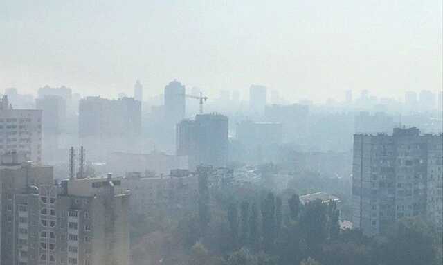 Чи небезпечне задимлення у Києві та області: відповідь ДСНС