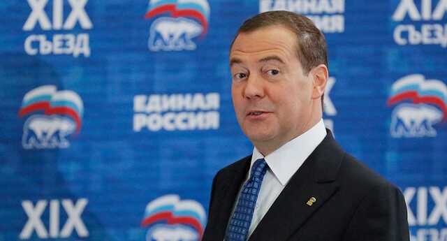 Дмитрий Медведев угрожает полностью перекрыть газ Европе в случае введения лимита цен