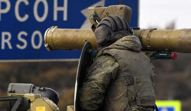 Російська рота втекла з Херсона із награбованим майном, - Генштаб