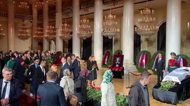 На прощання з Горбачовим прийшли Орбан, Познер та посли кількох країн