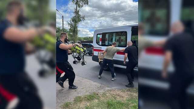 Момент вибуху боєприпаса в Чернігові