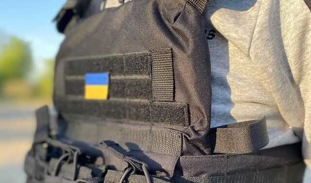 Чиновники або некомпентентні, або злочинці – Бутусов про закупівлю неіснуючих бронежилетів на $580 тисяч