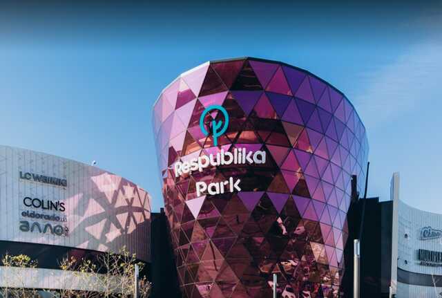 Як Фірташ та Хомутинник вкрали півтора мільярда бюджетних грошей через ТРЦ Республіка