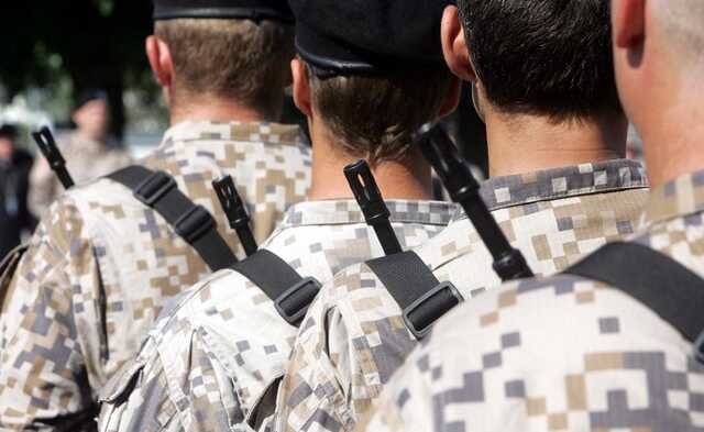 Уряд у Латвії повернув обов’язкову військову службу