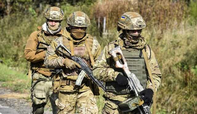 Зняли прапор окупантів: спецзагін ЗСУ показав кадри зі звільненого села на Харківщині