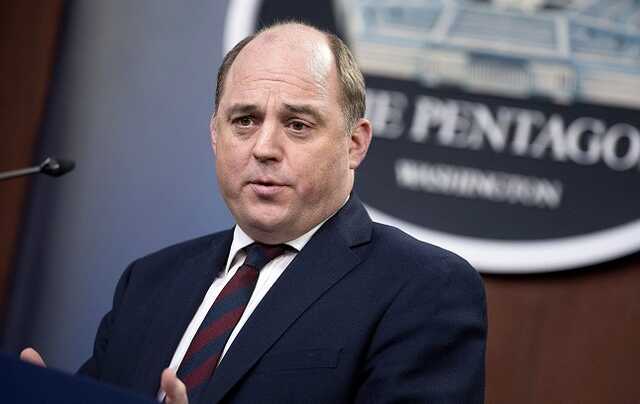 Британія передасть Україні 120 машин для перевезення спецтехніки, - Уоллес