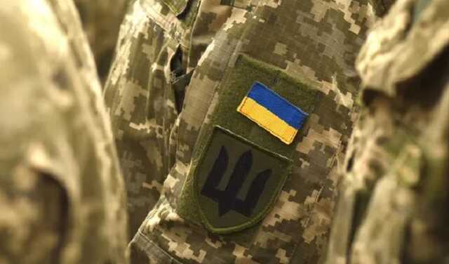 Українські воїни співають гімн перед наступом