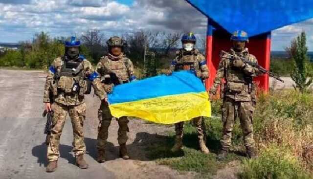 «Не забудем и не простим!»: кадры контрнаступления украинских Сил обороны