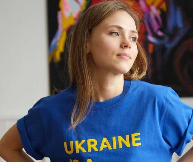 Зірка "Сватів" Анна Кошмал присоромила українських блогерів, які спілкуються російською