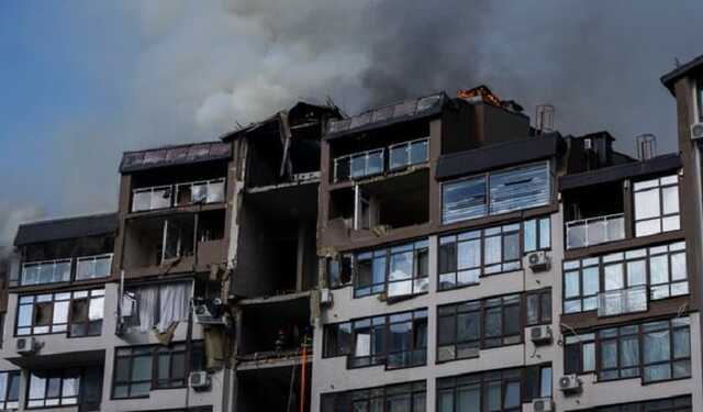 Ракетні удари по Києву: Кличко розповів, коли мешканці можуть повернутися до постраждалих будинків