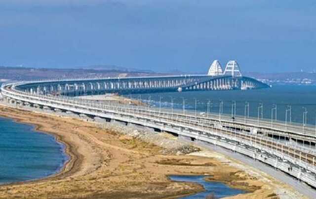 Росіяни терміново евакуюють свої родини з окупованого Криму та півдня України – розвідка