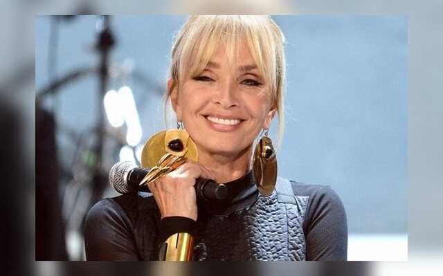 "Моліться за мене!": Вайкуле відповіла на питання про рецидив раку