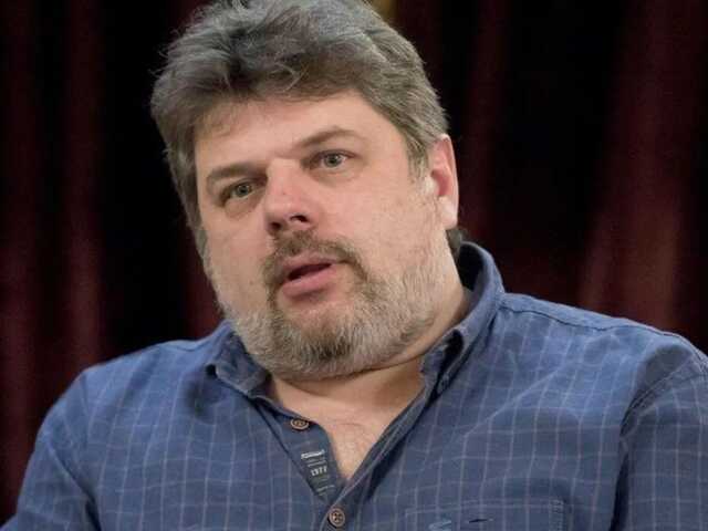 Керівника Російського театру в Естонії з ганьбою звільнили за допис про русофобію