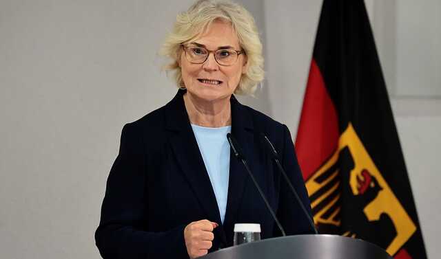 Міністр оборони Німеччини уникнув оцінки недавніх подій на фронті в Україні