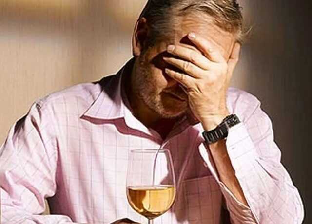 Путін стурбувався алкоголізмом чиновників Кремля: почали більше вживати спиртного з лютого – ЗМІ