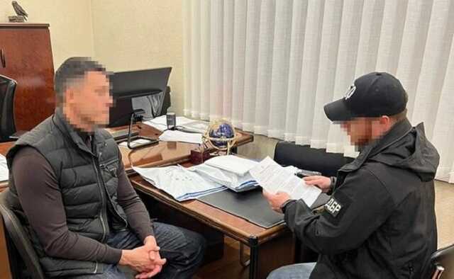 Правоохоронці підозрюють 13 людей у рейдерстві відомої будівельної компанії