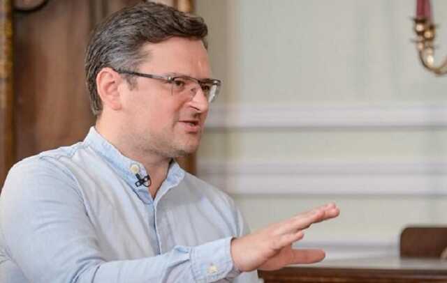 Кулеба здивувався поставленим в Україну з Німеччини бронетранспортерам