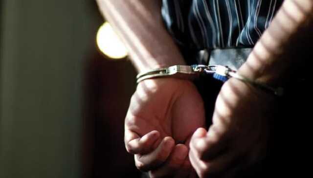 Помогал скрывать преступления оккупантов: в Купянске задержали "коммунальщика"