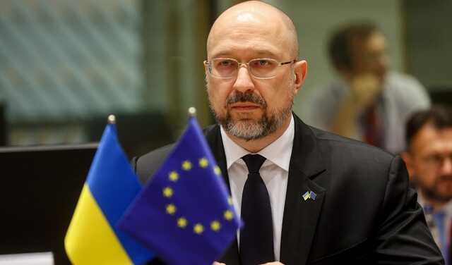 Шмигаль зустрівся з королем Британії та запросив до України