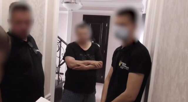 На Прикарпатті "волонтер" привласнив понад мільйон гривень, зібраних на потреби української армії