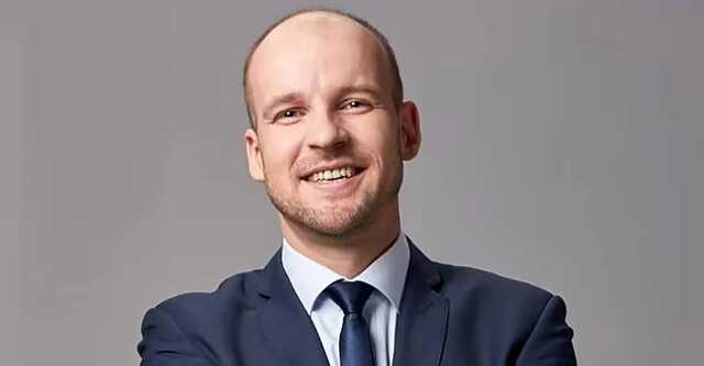 Російська армія перейшла в контрвідступ, – пародія на зведення міноборони РФ