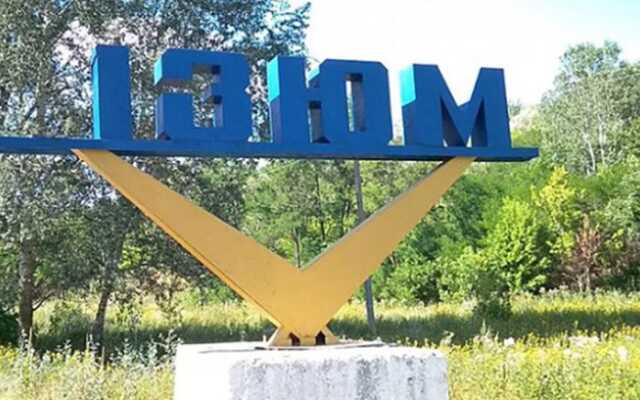 Все завалено ящиками з-під снарядів. З’явилось нове відео з Ізюму