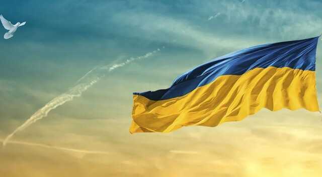 Синьо-жовтий браслет з Ізюма. Зеленський присвоїв звання Героя загиблому військовому