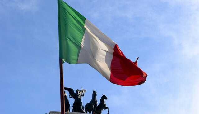 В Італії проходять позачергові парламентські вибори: фавориткою є союзниця Берлусконі