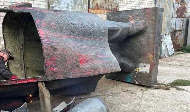 У Слов’янську продали пам’ятник Леніну: гроші спрямують на відновлення житла