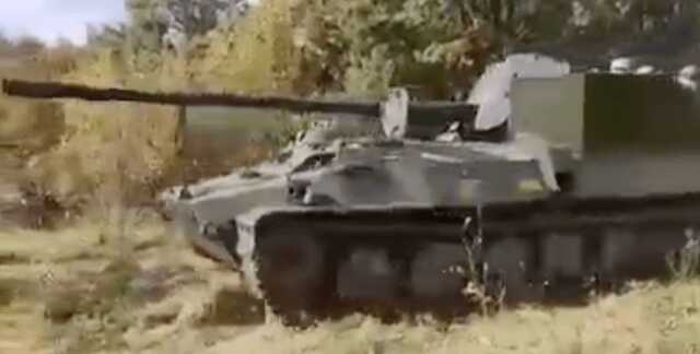 Українські інженери створили імпровізовану САУ на базі МТ-ЛБ