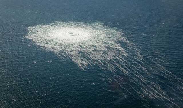 Утечка на "Северных потоках" была вызвана взрывами, а не землетрясением, - Reuters