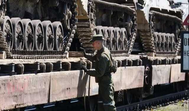 "Полетять під відкіс": у Білорусі противники війни натякнули, що чекає російські ешелони