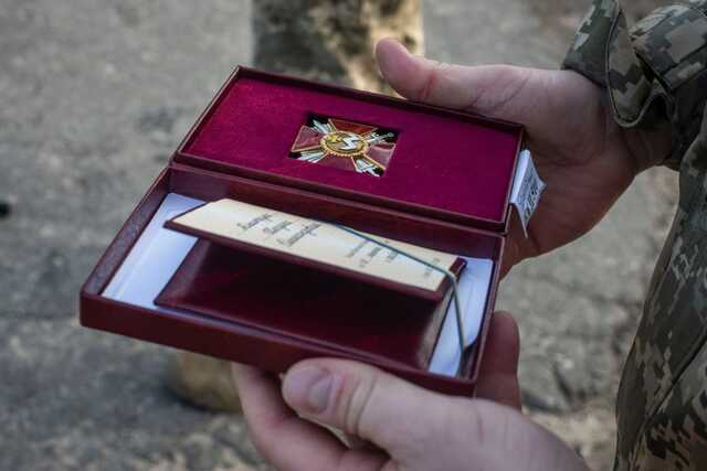 Зеленський відзначив державними нагородами понад 300 українських захисників