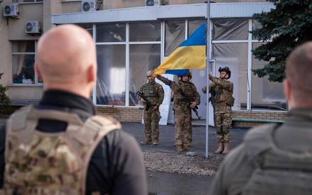 Над Лиманом піднято український прапор