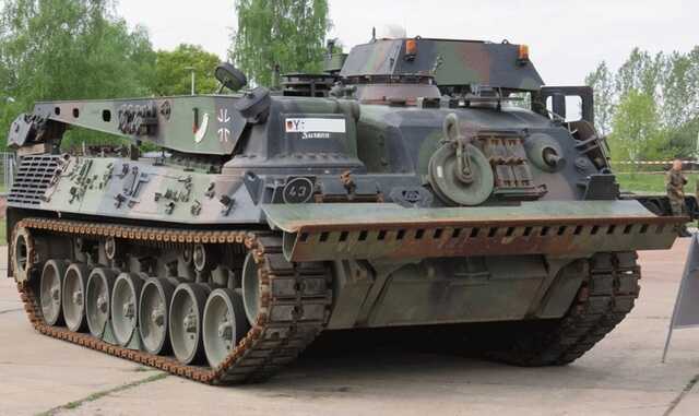 Німеччина передала Україні бронемашини підтримки Bergepanzer 2