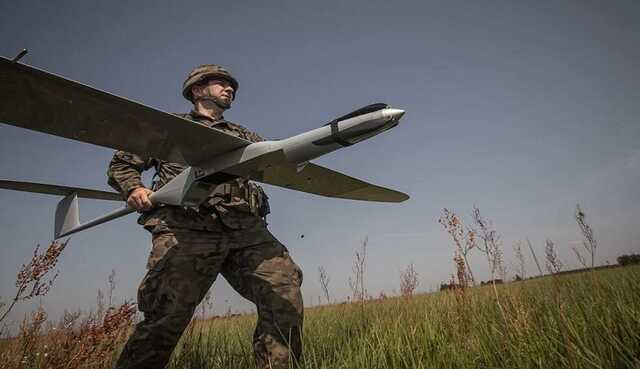 ЗСУ продемонстрували роботу українських дронів-камікадзе