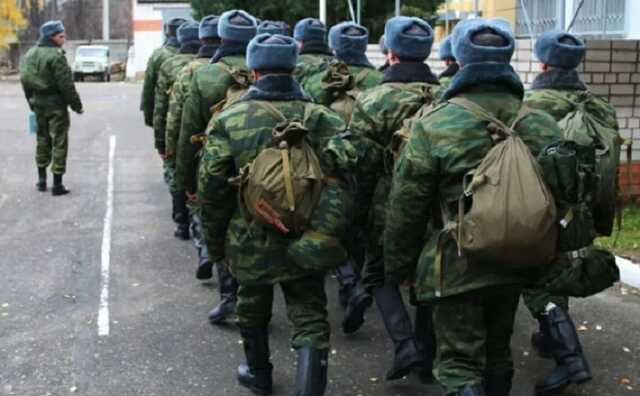 У Росії мобілізований загинув, намагаючись спуститись на покривалах з другого поверху