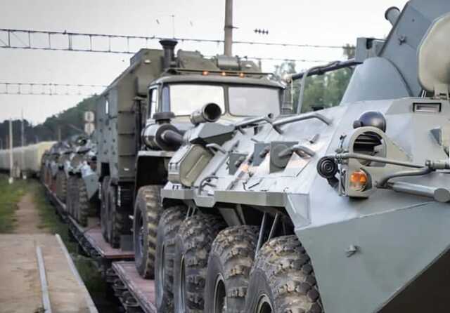 У Білорусі помітили рух військової техніки, яку можуть перекидати до РФ