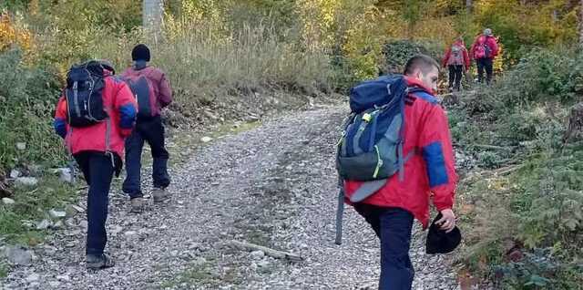 Рятувальники четвертий день шукають у Карпатах грибника із Києва