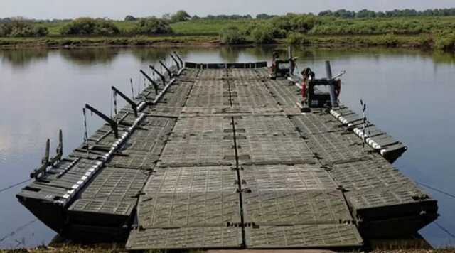 Нові понтони окупантів у Херсонській області перебувають під вогневим контролем ЗСУ, - Хлань