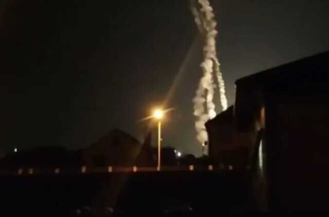 Окупанти масовано обстріляли Миколаїв: влучили у п’ятиповерхівку