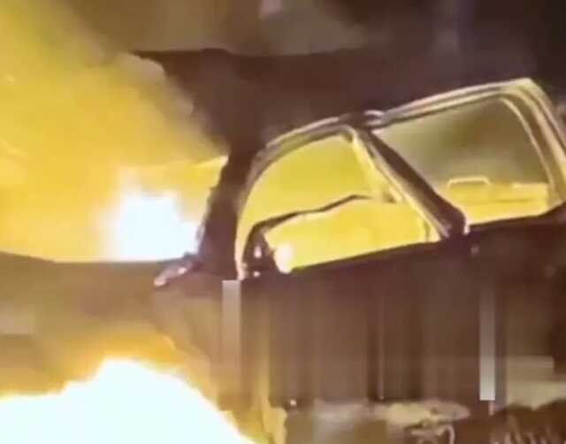 На трасі Бердянськ - Маріуполь вибухнуло авто окупантів, є загиблий