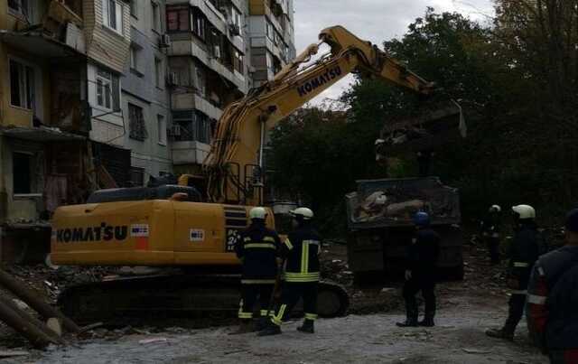 Кількість жертв внаслідок удару по багатоповерхівці у Запоріжжі 9 жовтня зросла