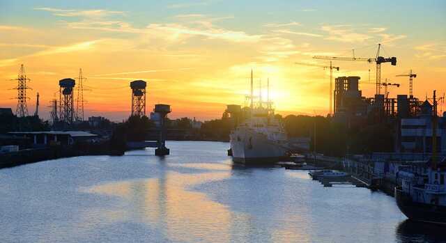 Росіяни змушують іноземні судна піднімати прапор РФ, - МЗС України