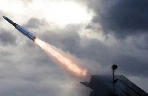 Удар по Запоріжжю: пошкоджено багатоповерхівки, приватні будинки, заклад освіти та автостоянку