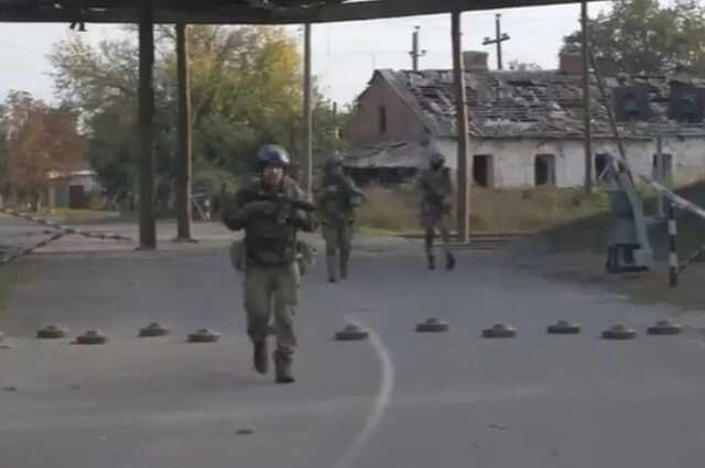 Спецпідрозділ KRAKEN показав ближній бій із ворогом під час звільнення Куп’янська-Вузлового