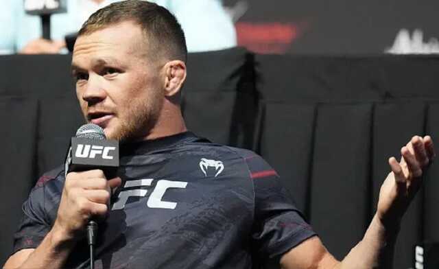 У російського ексчемпіона UFC перед боєм здали нерви і він зробив хамський вчинок