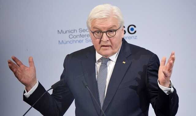 Зеленский и президент Швейцарии подтвердили отмену визита Штайнмайера в Украину