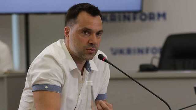 ВСУ дважды наносили удары по иранским военным в Крыму, - Арестович