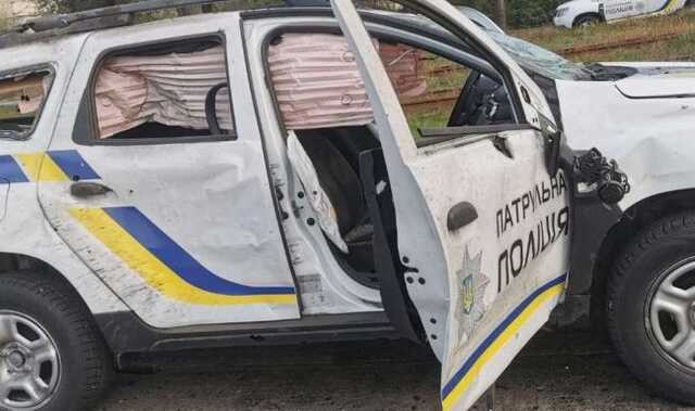 Ракета взорвалась у автомобиля. В Запорожье при обстреле пострадали полицейские